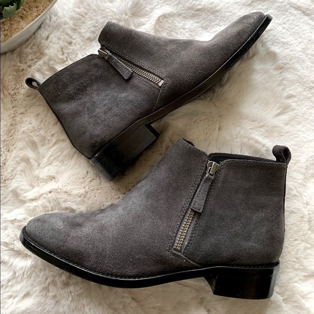 Michael Kors Suede Low Heel Ankle Boot Bootie Two Zippers Gray Women’s Size 5.5 - Picture 4 of 16
